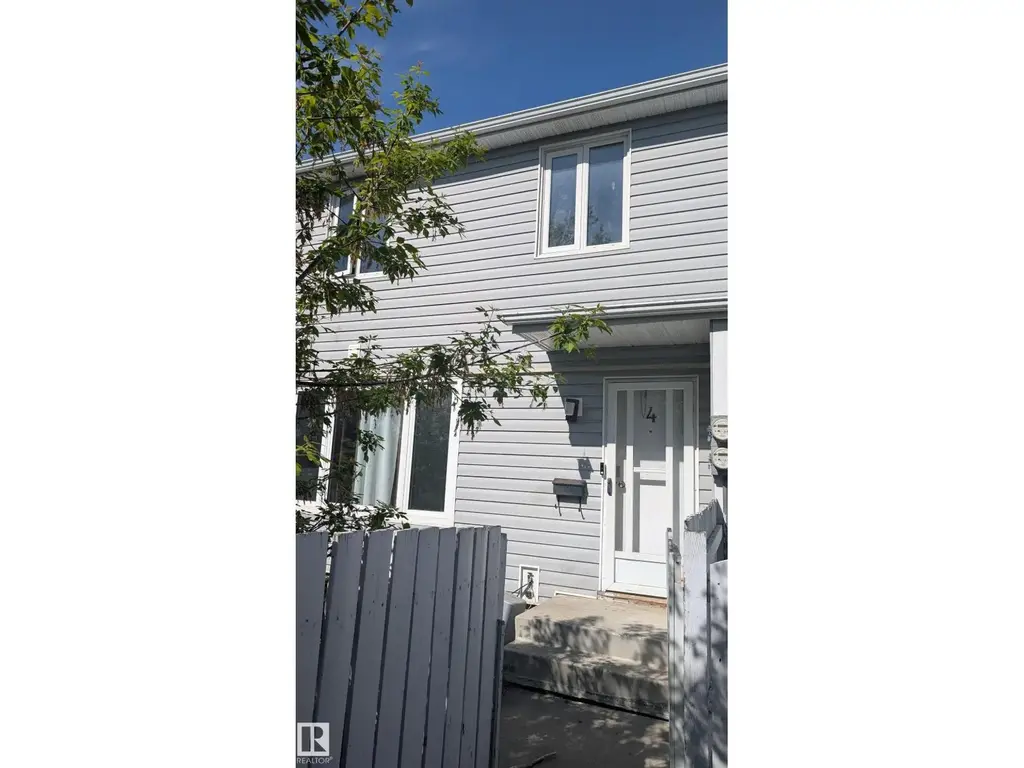 4 Amberly Ct Nw, Edmonton